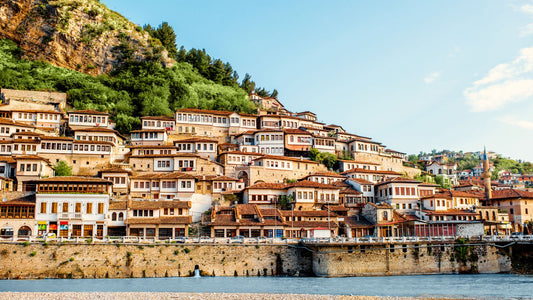 Albania, de la izolare aproape totală la una dintre destinațiile cu cea mai rapidă creștere din Europa